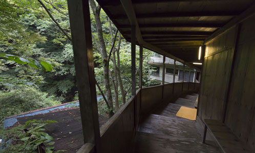 The stairs leading to the riverside open-air baths