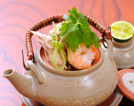 舞茸(まいたけ)の土瓶蒸し