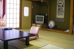 太古館 入口
